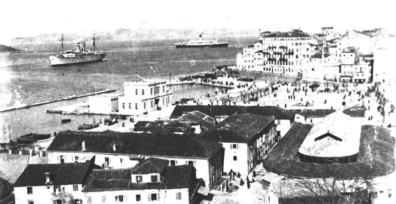 Στο λιμάνι της Κέρκυρας
